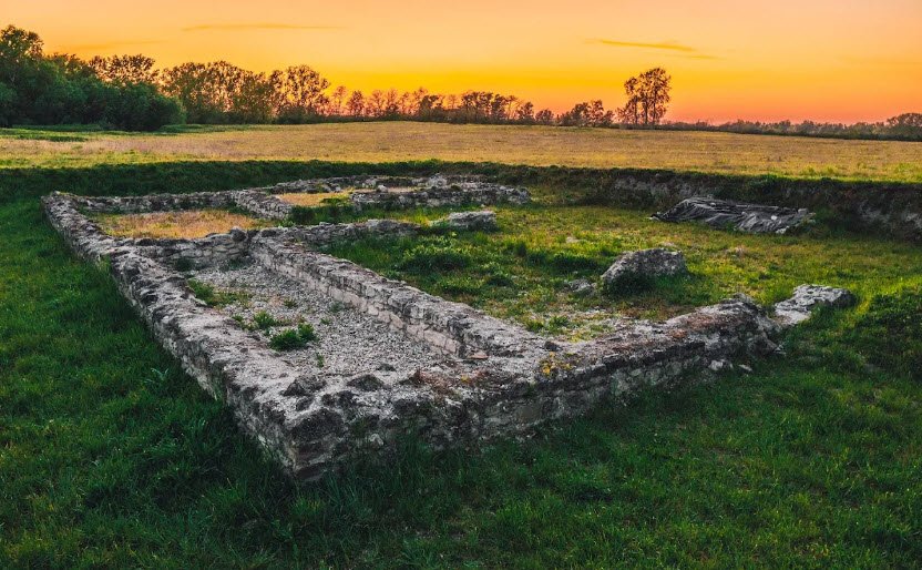 Dievčí hrad, Slovakia